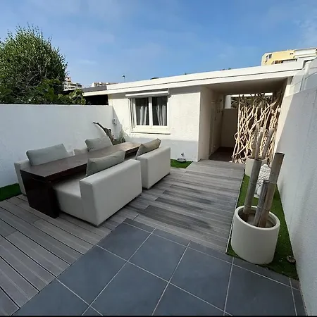 La Maison De La
