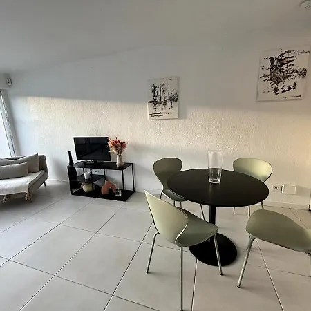 La Maison De La